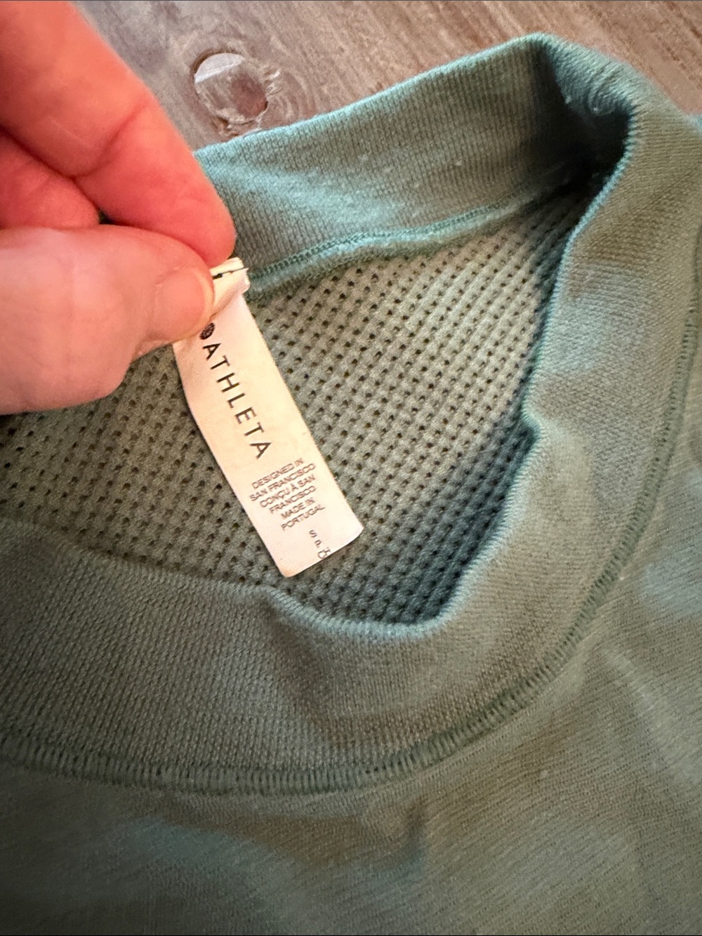 Athleta Foresthill Ascent Lightweight Sage Green ruched Crewneck tank - Picture 3 of 5